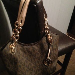 Michael Kors shoulder bag